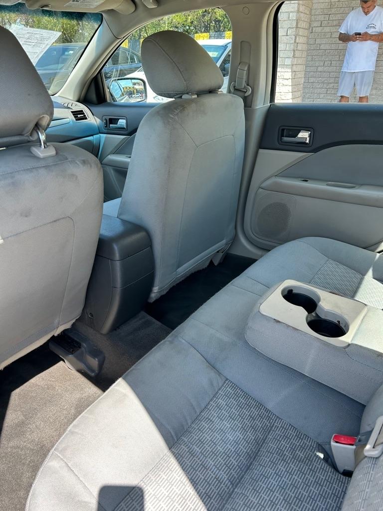 Ford Fusion  2012