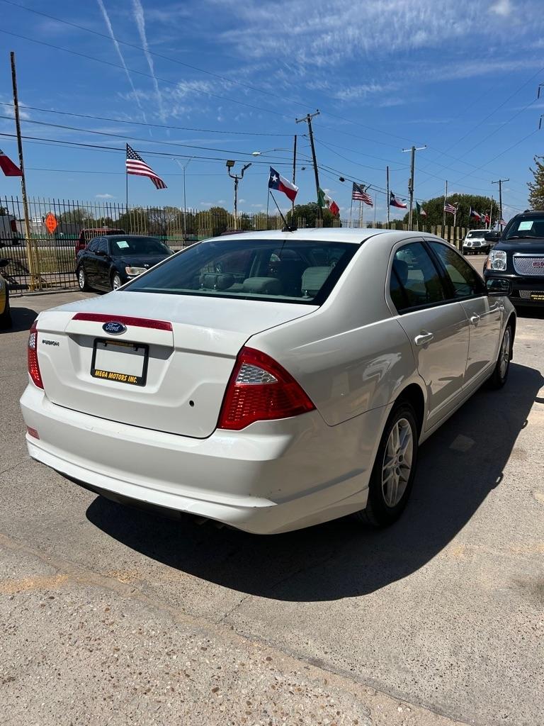 Ford Fusion  2012