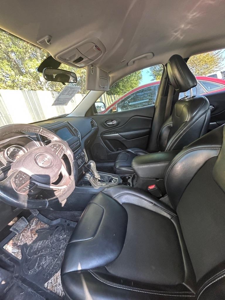 Jeep Cherokee  2019