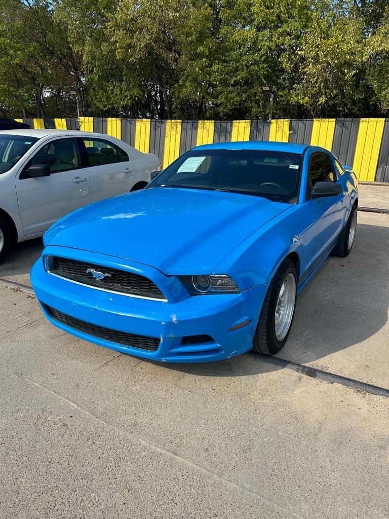 Ford Mustang  2013