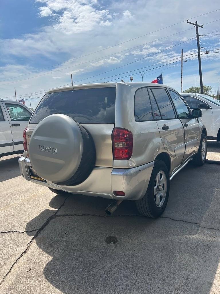 Toyota RAV4  2005