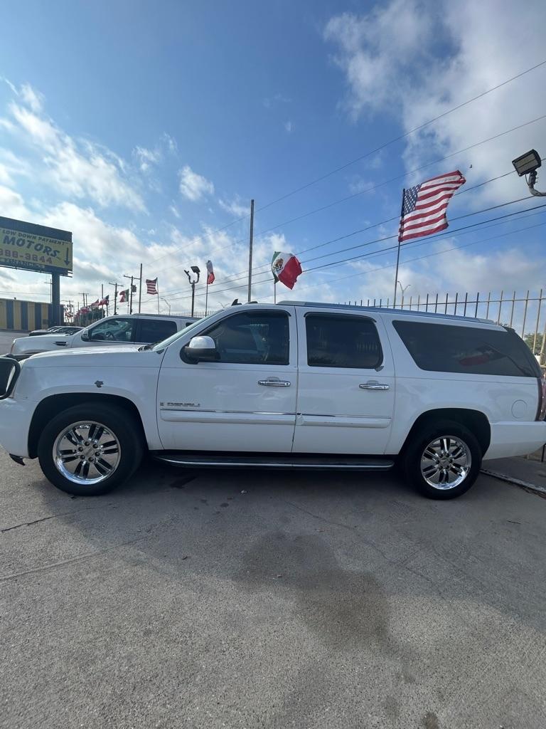 GMC Yukon Denali  2007