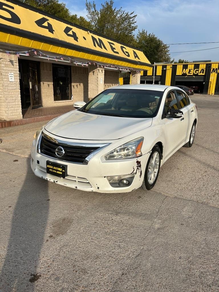 Nissan Altima  2013
