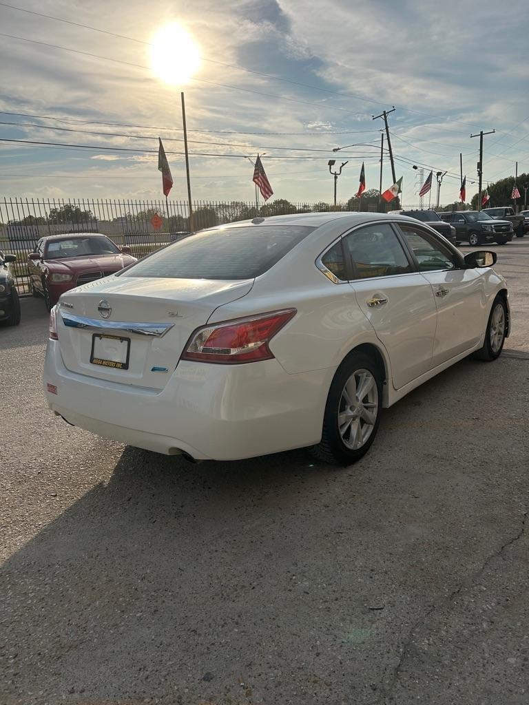 Nissan Altima  2013