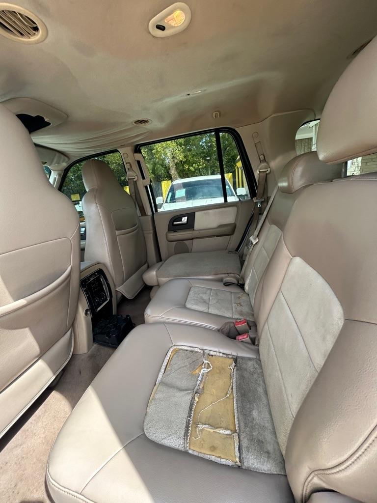 Ford Expedition  2004