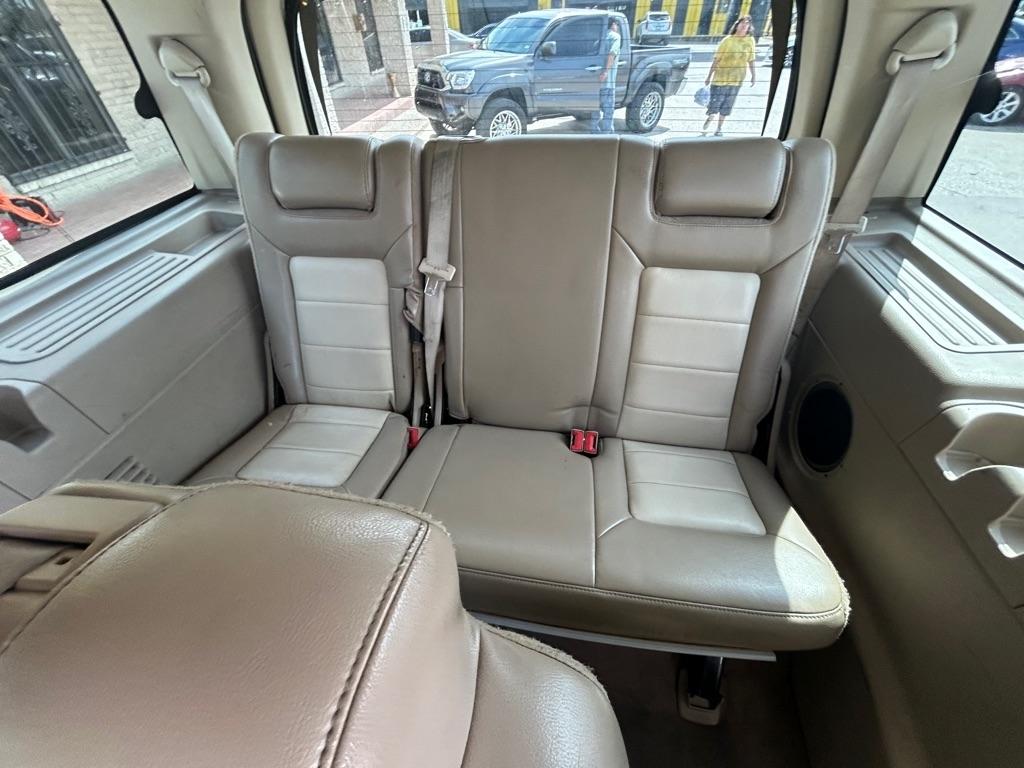 Ford Expedition  2004