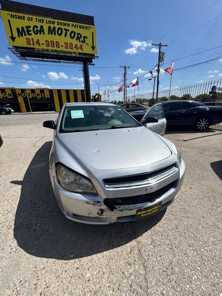 Chevrolet Malibu  2011