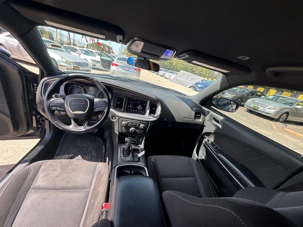 Dodge Charger  2020