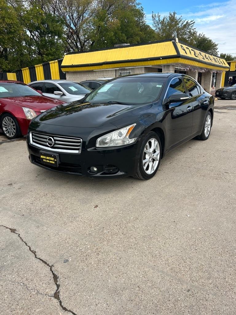 Nissan Maxima  2014