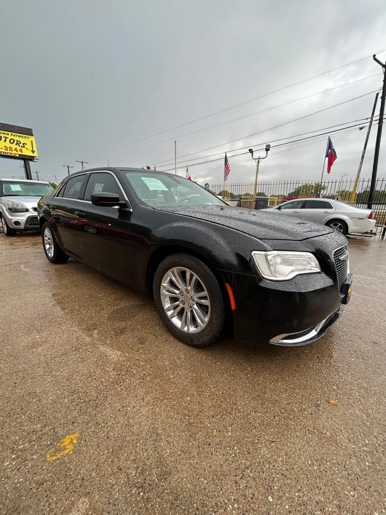 Chrysler 300  2016