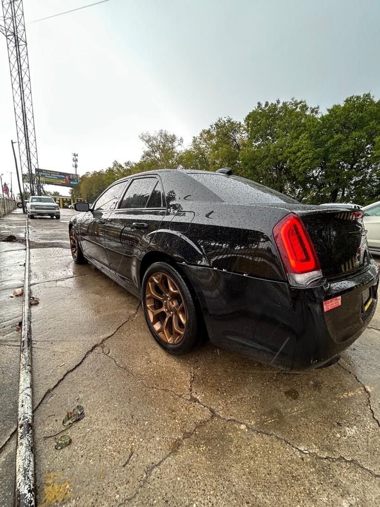 Chrysler 300  2019