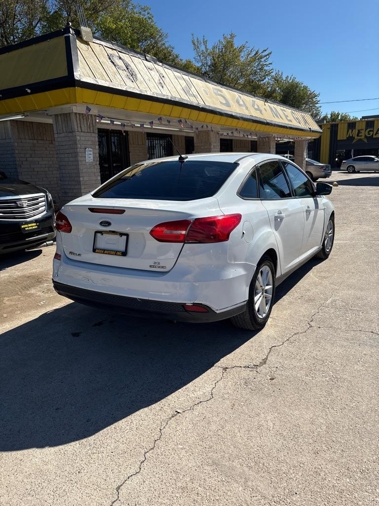 Ford Focus  2016