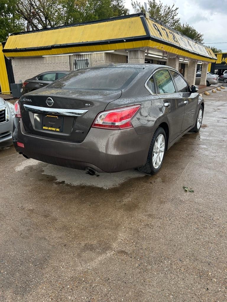 Nissan Altima  2013