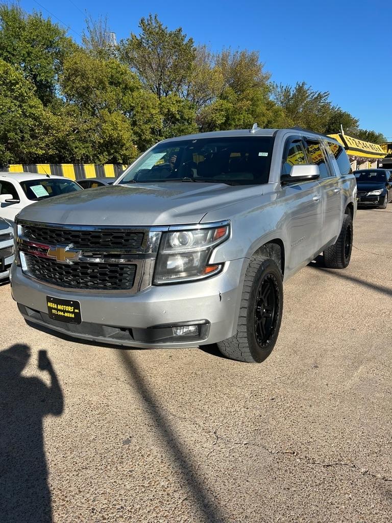 Chevrolet Suburban  2015