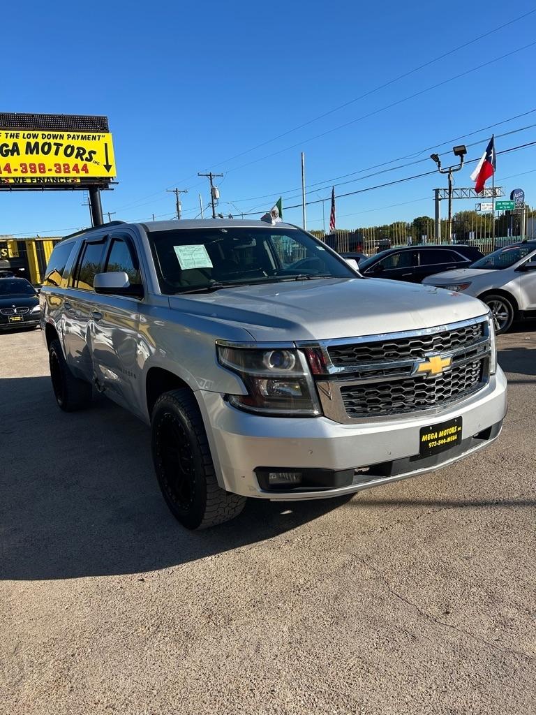 Chevrolet Suburban  2015