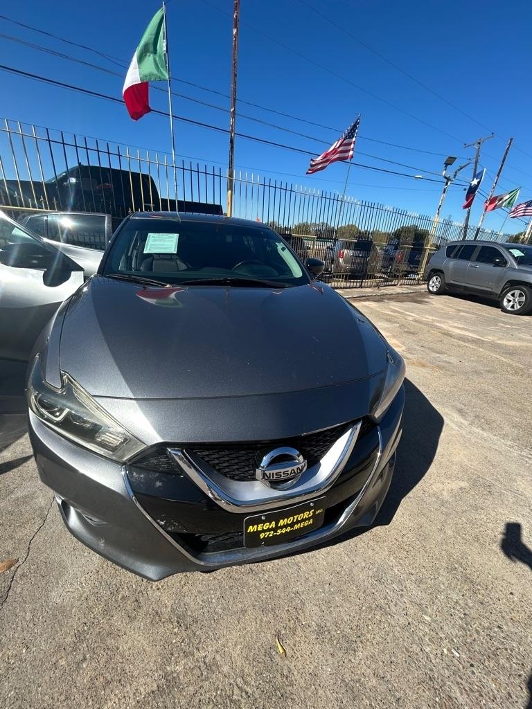 Nissan Maxima  2016