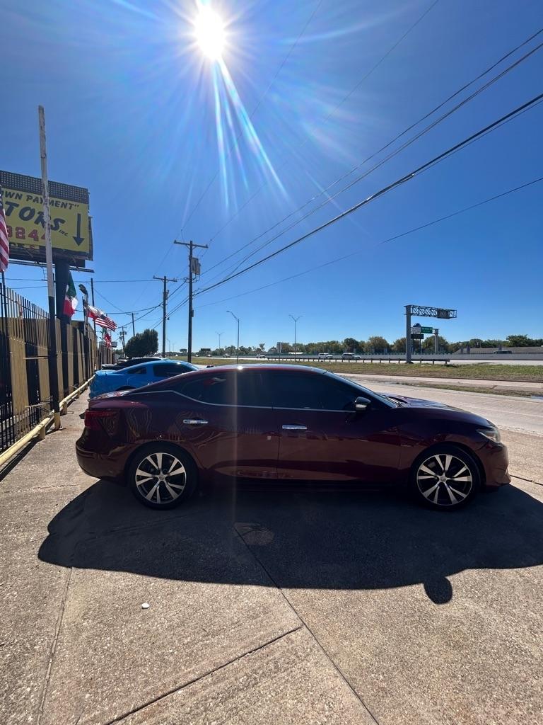 Nissan Maxima  2017