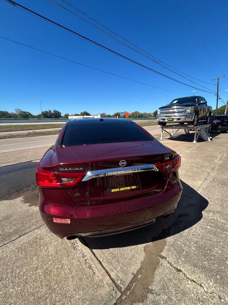 Nissan Maxima  2017