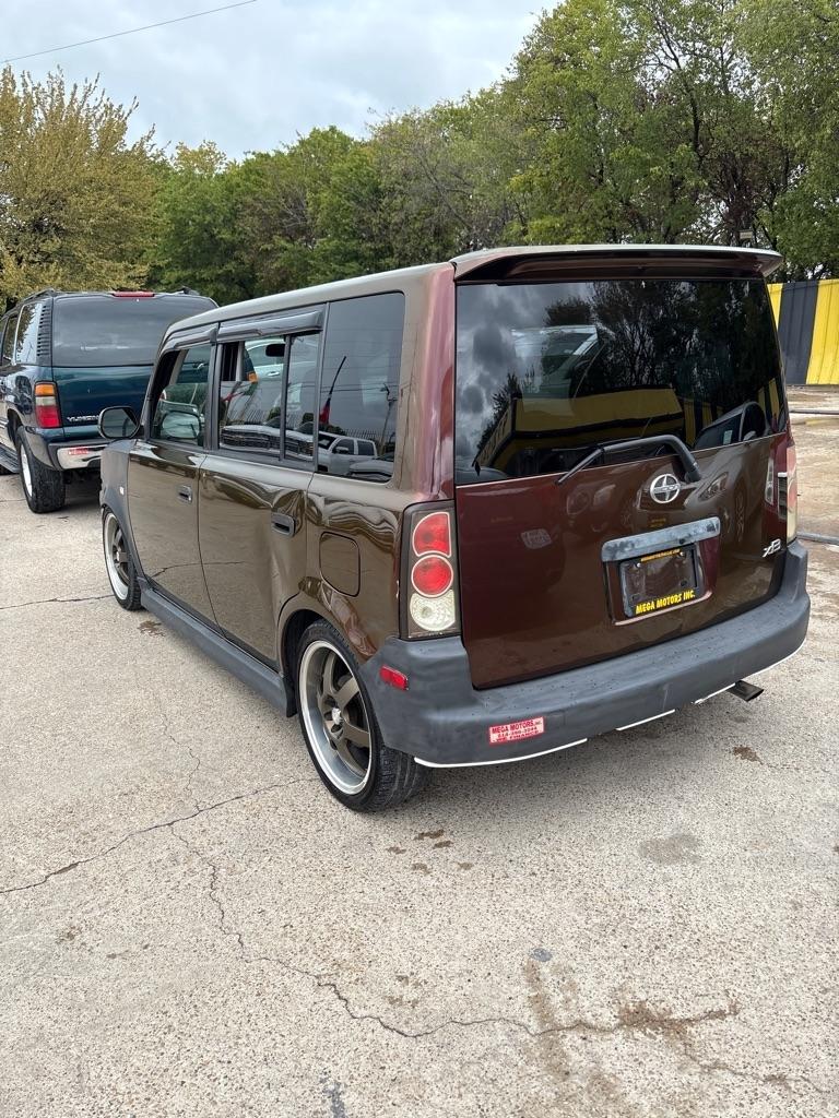 Scion xB  2006