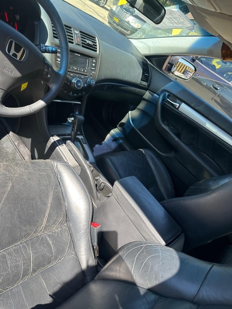 Honda Accord  2004