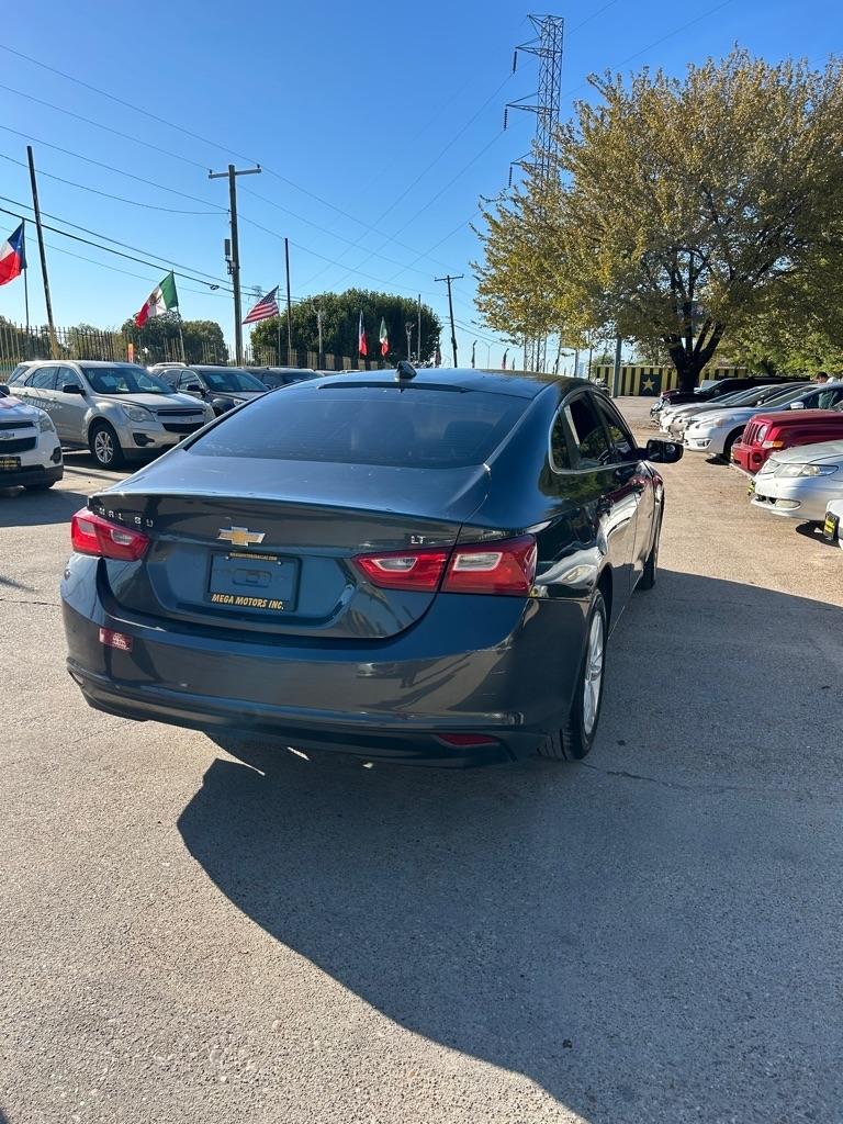 Chevrolet Malibu  2018