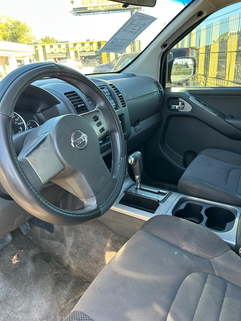 Nissan Pathfinder  2011