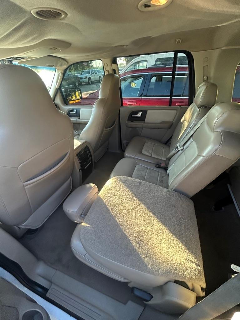 Ford Expedition  2004