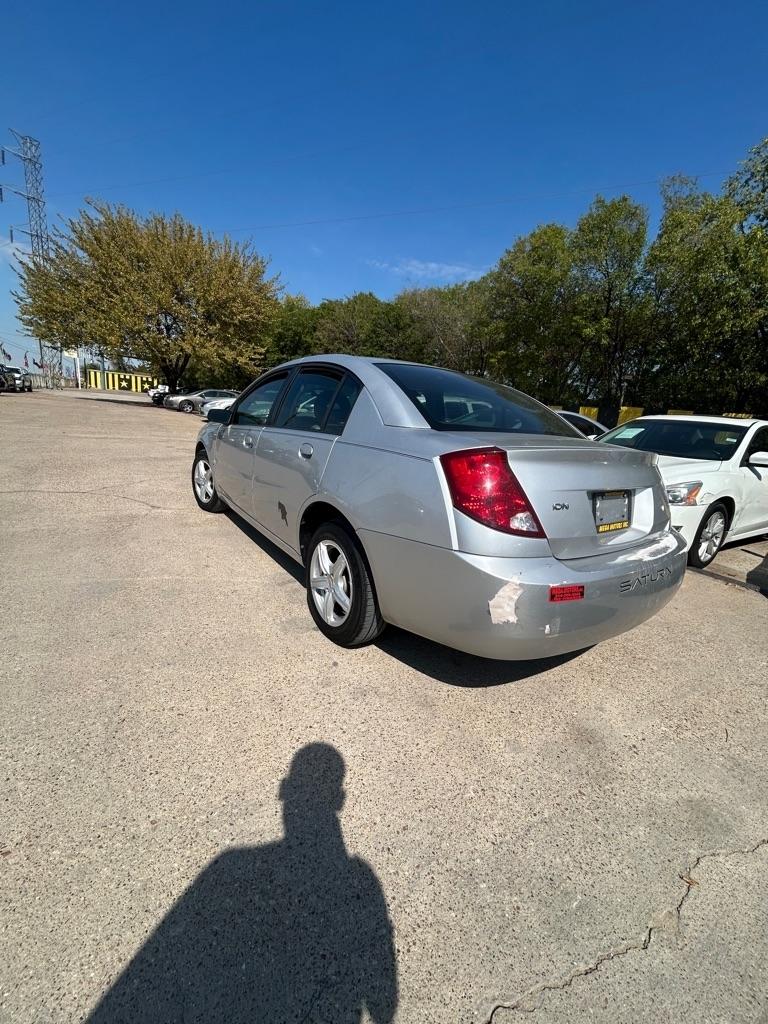 Saturn ION  2004
