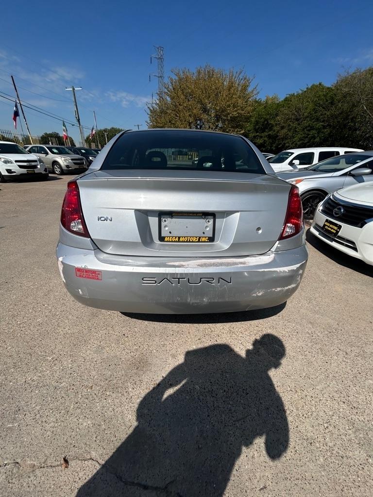 Saturn ION  2004