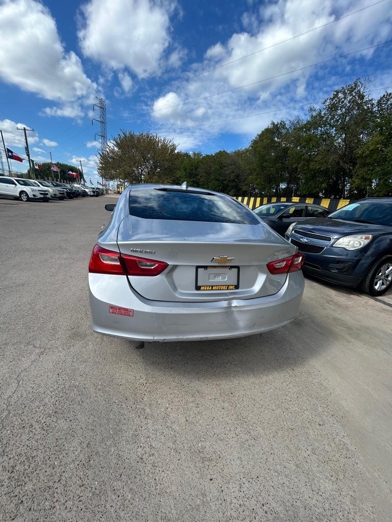 Chevrolet Malibu  2016