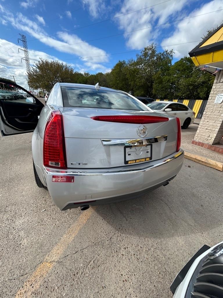 Cadillac CTS  2012