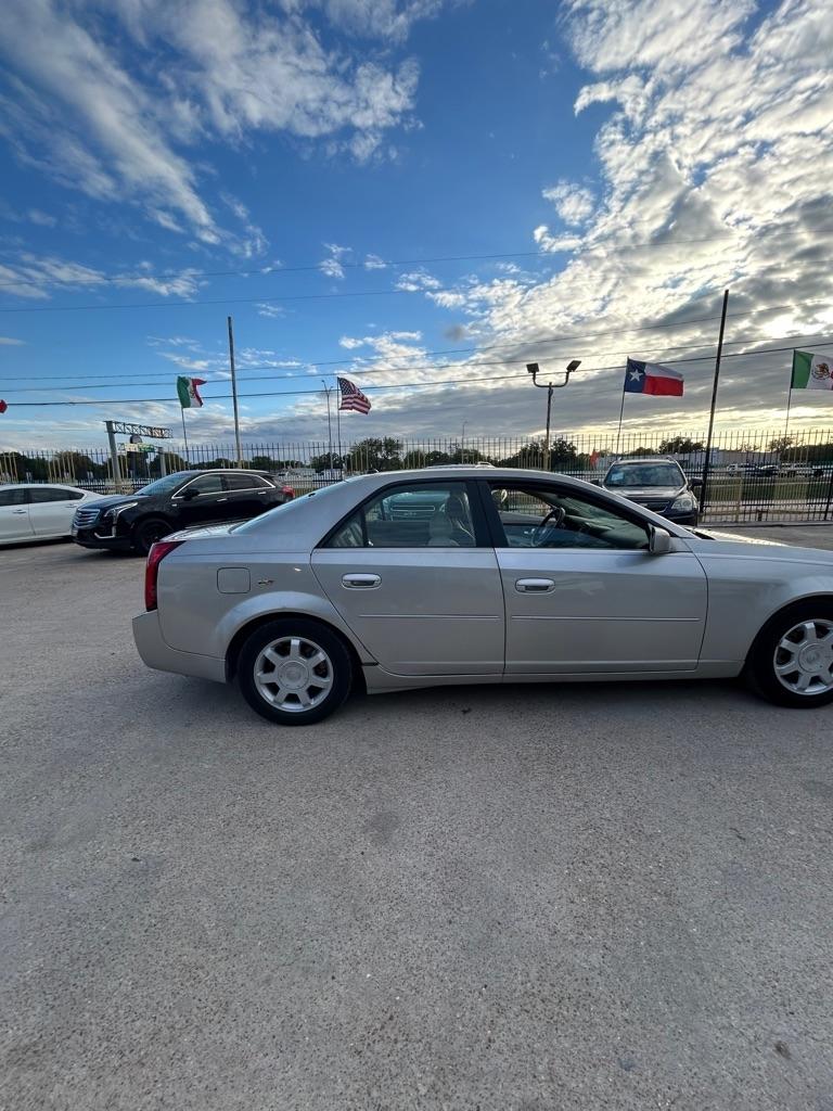 Cadillac CTS  2004
