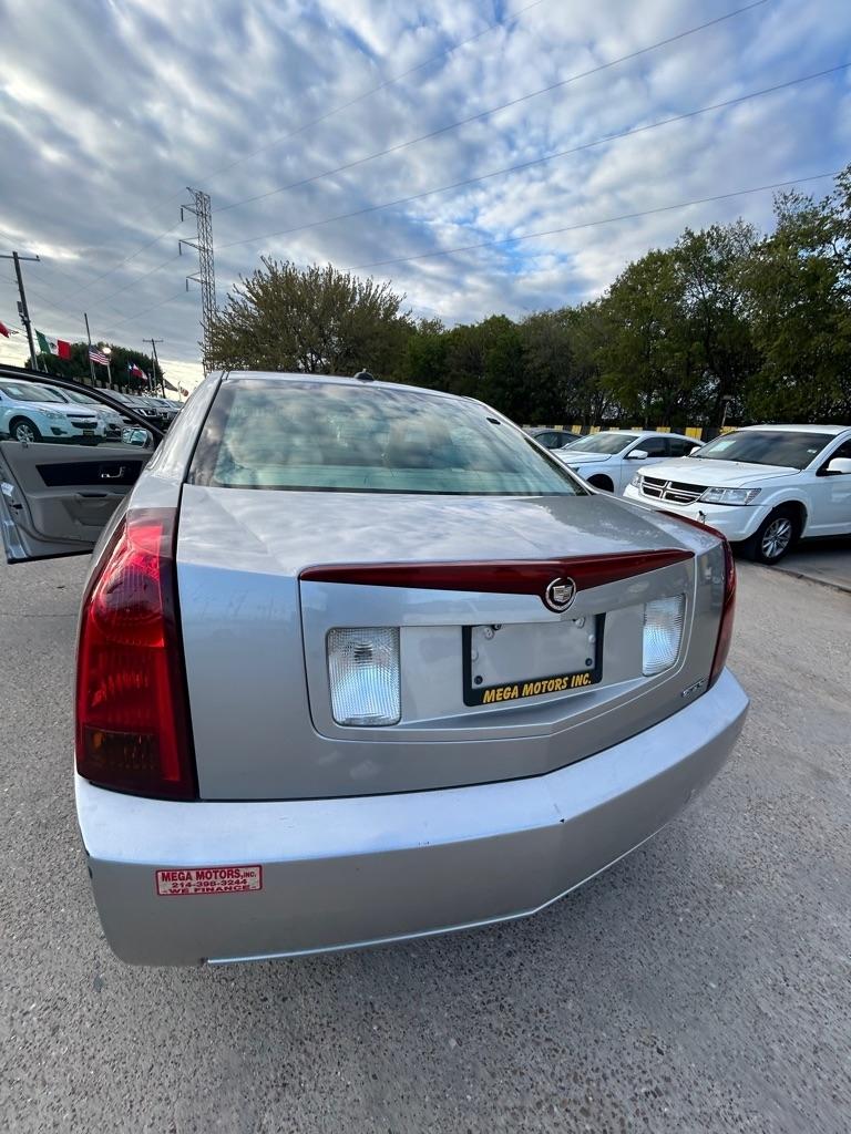 Cadillac CTS  2004