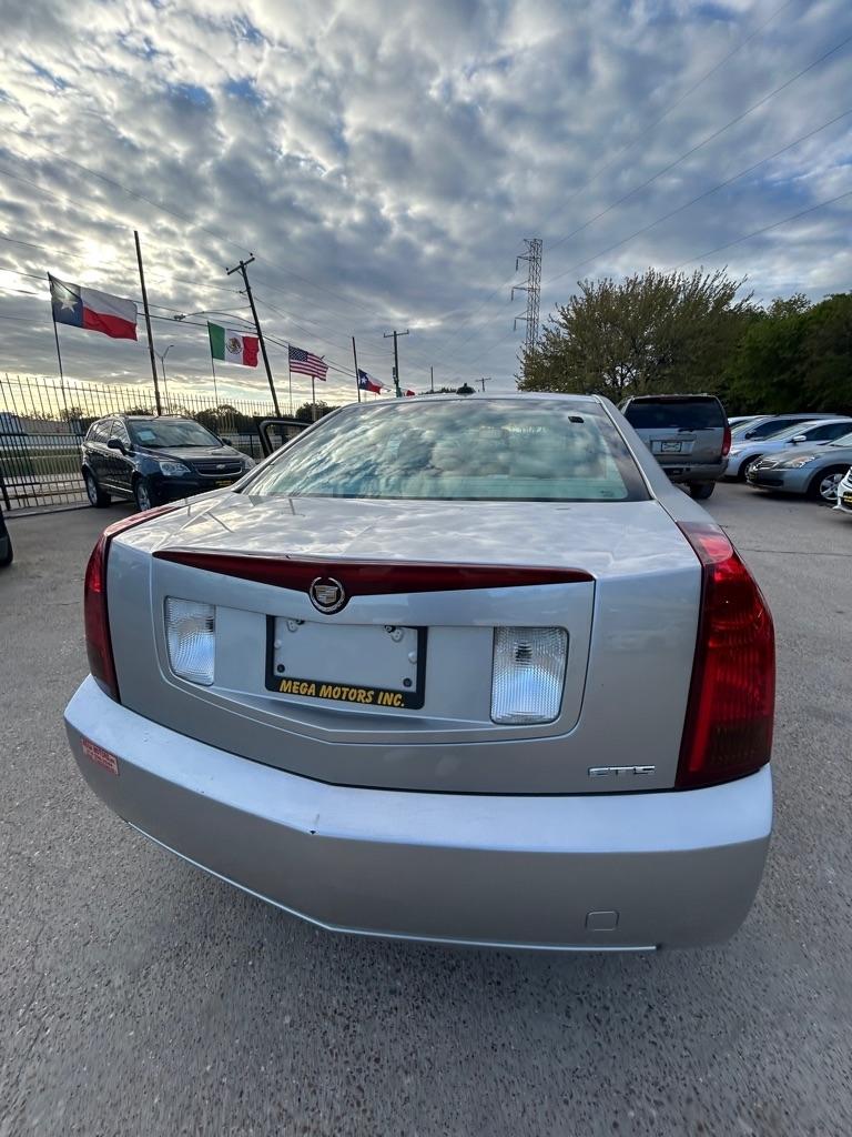 Cadillac CTS  2004