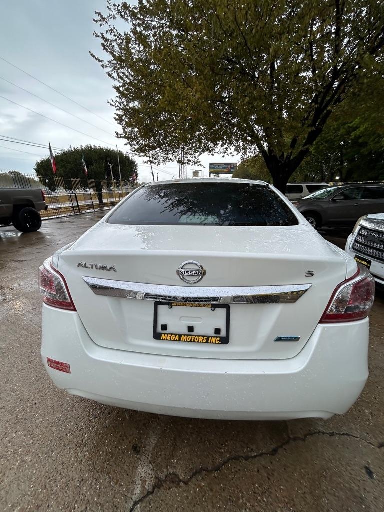 Nissan Altima  2013