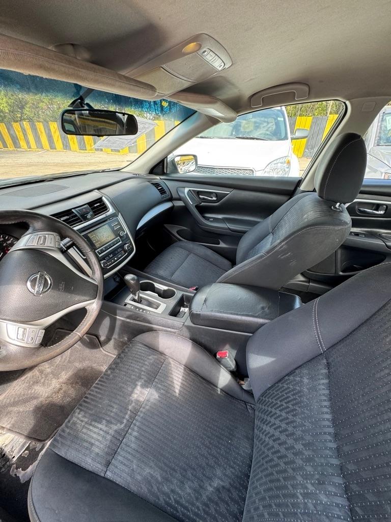Nissan Altima  2017