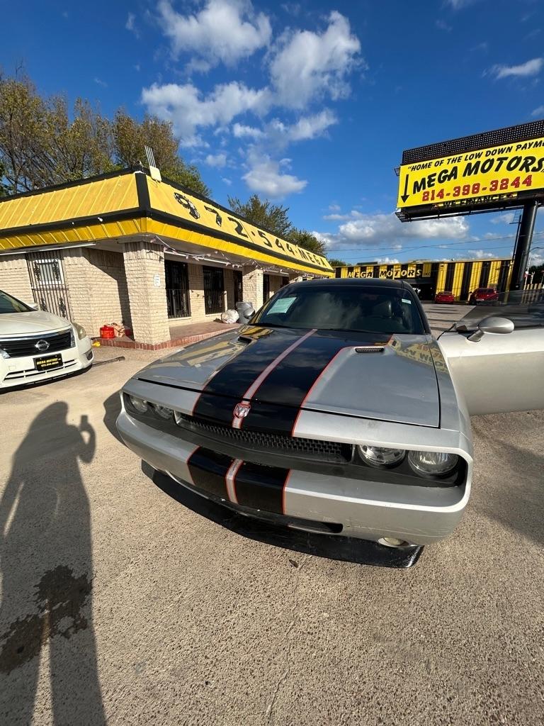Dodge Challenger  2010