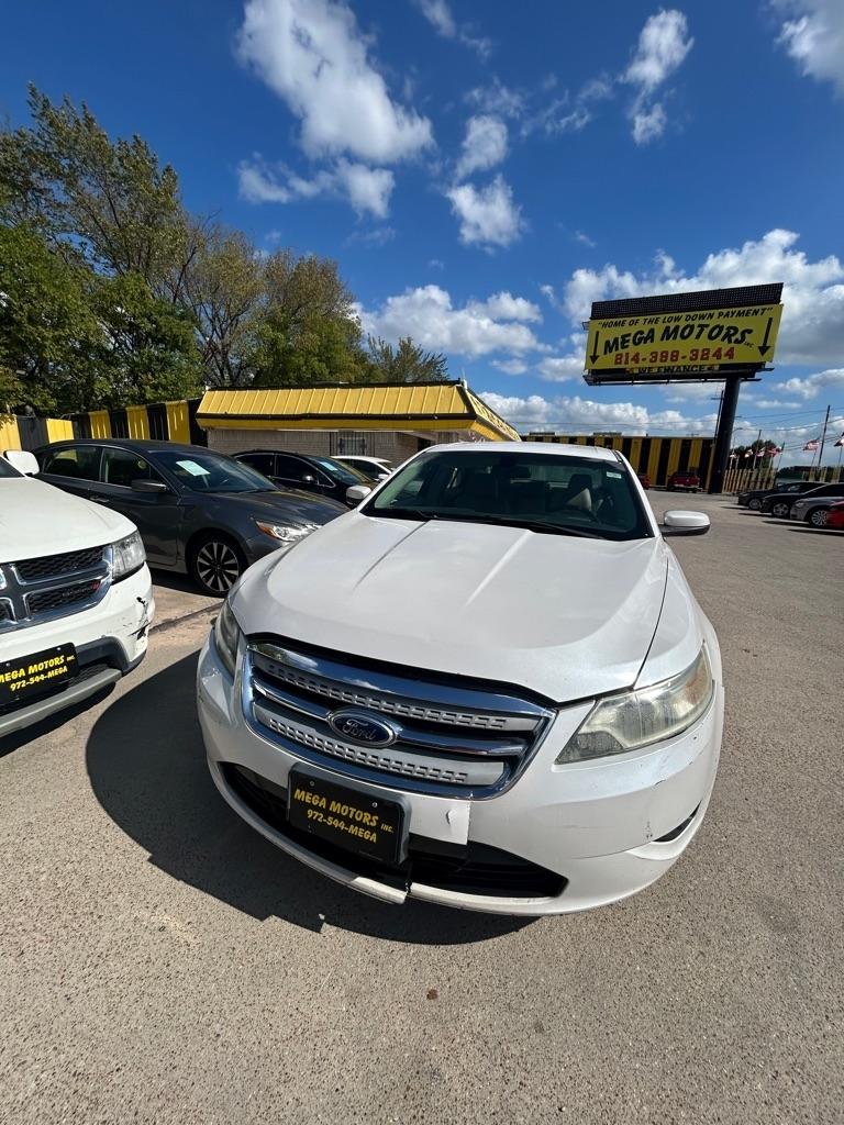 Ford Taurus  2011