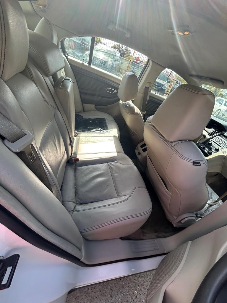 Ford Taurus  2011