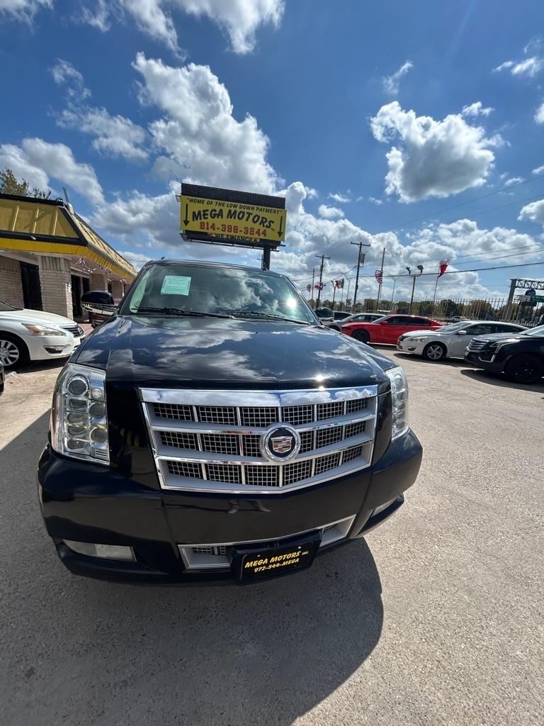 Cadillac Escalade  2013