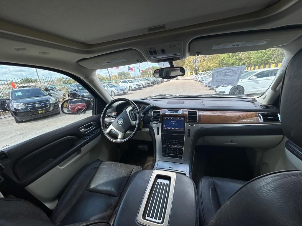 Cadillac Escalade  2013