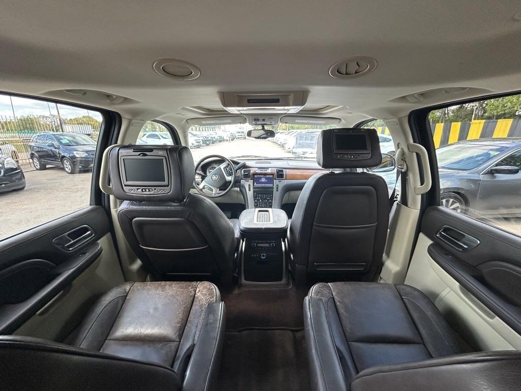 Cadillac Escalade  2013