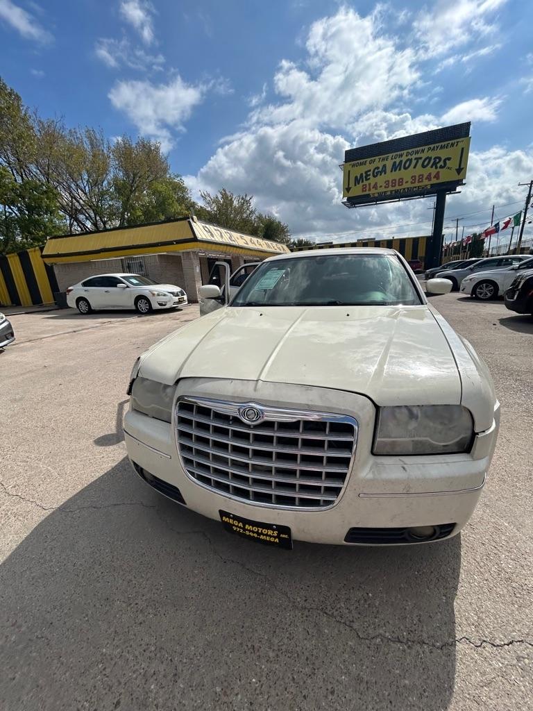 Chrysler 300  2005