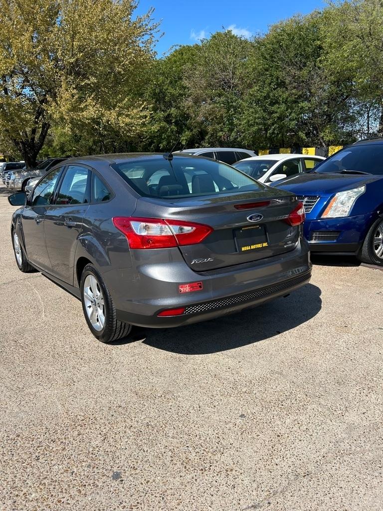 Ford Focus  2013