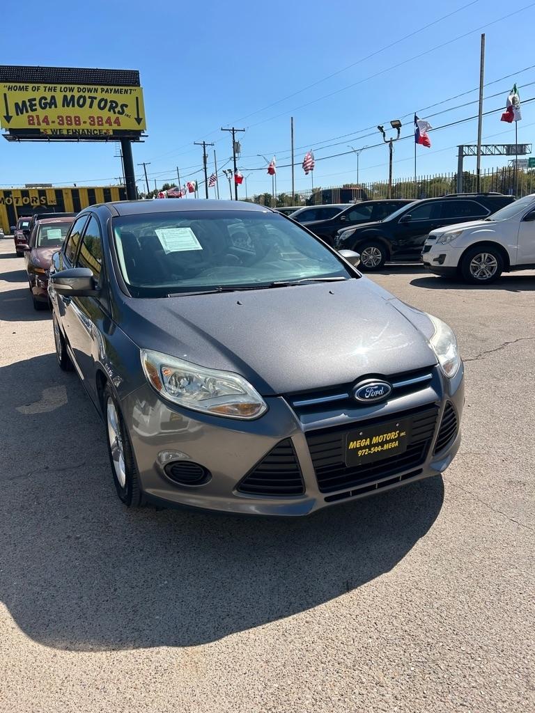 Ford Focus  2013