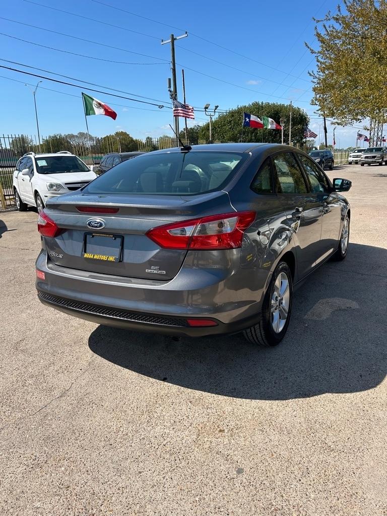 Ford Focus  2013