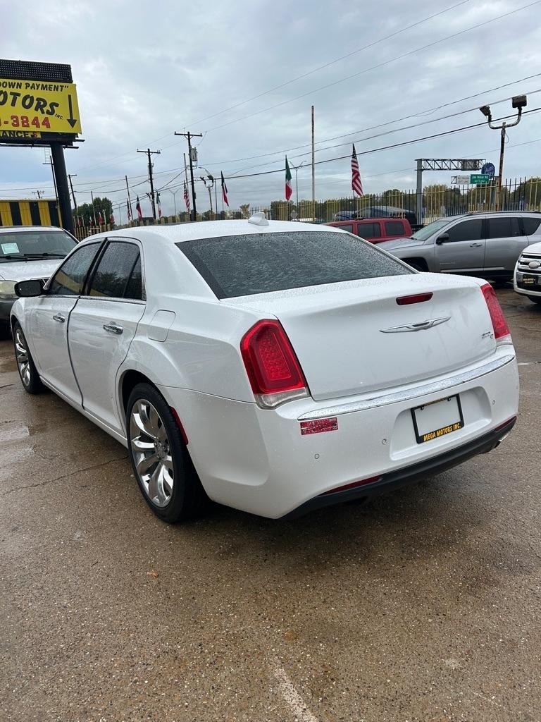 Chrysler 300  2015