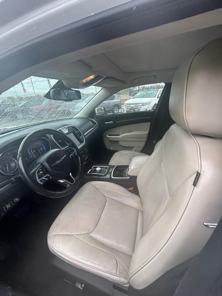 Chrysler 300  2015