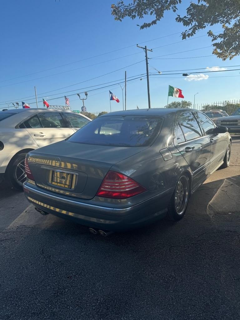 Mercedes-Benz S-Class  2006