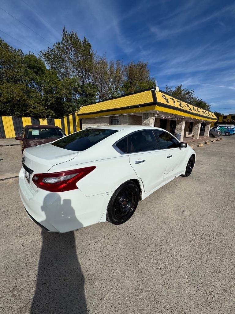 Nissan Altima  2018
